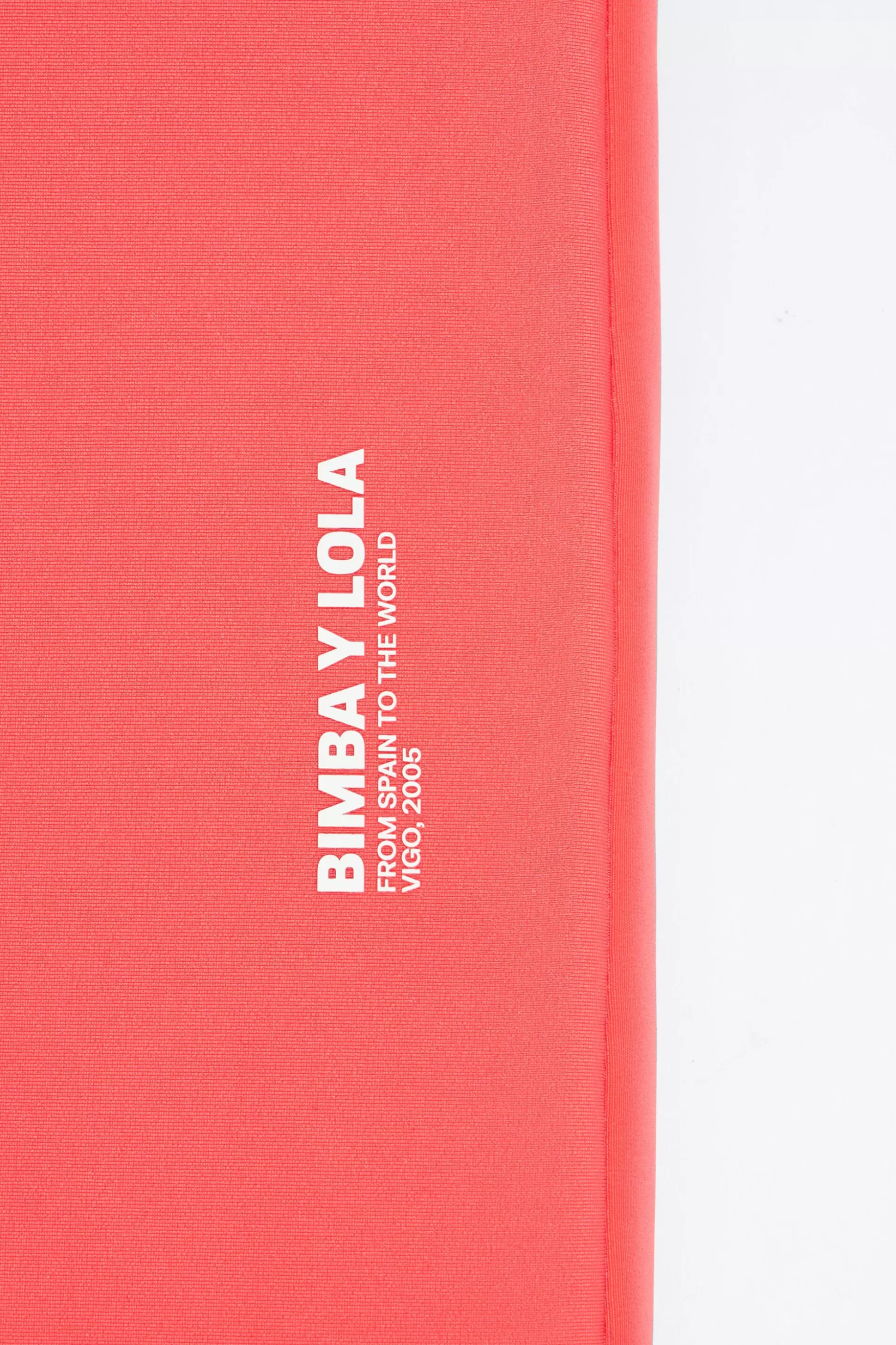 Shop BIMBA Y LOLA Capa Portatil 16" Logo Coral